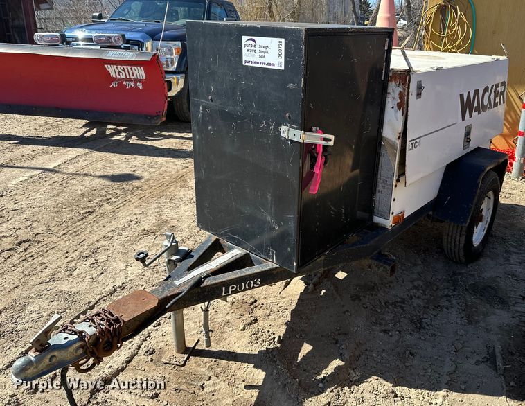 image for item DQ0738 Onan generator