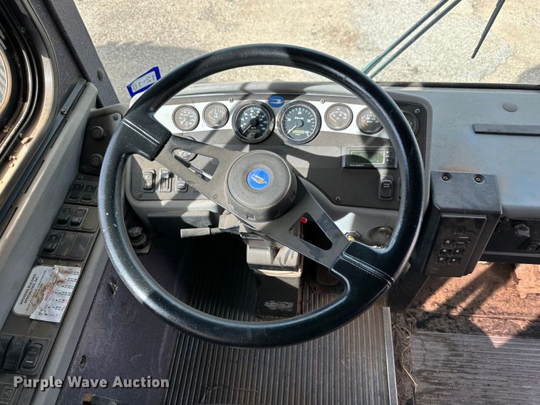 image for item DG4284 2003 Blue Bird coach bus