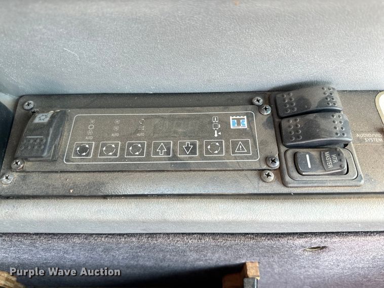 image for item DG4284 2003 Blue Bird coach bus