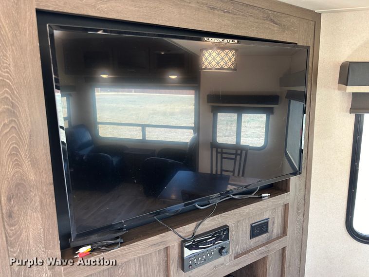 image for item DG4328 2019 Forrest River  Wildwood Heritage Glen LTZ camper