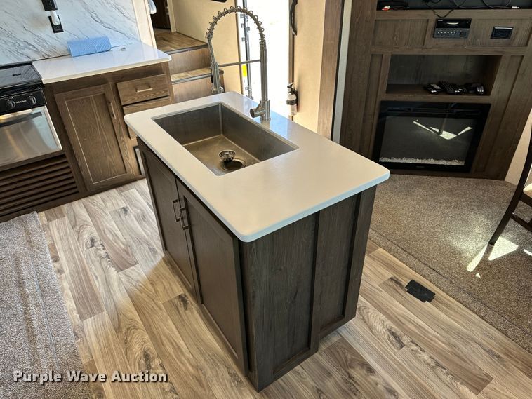 image for item DG4328 2019 Forrest River  Wildwood Heritage Glen LTZ camper