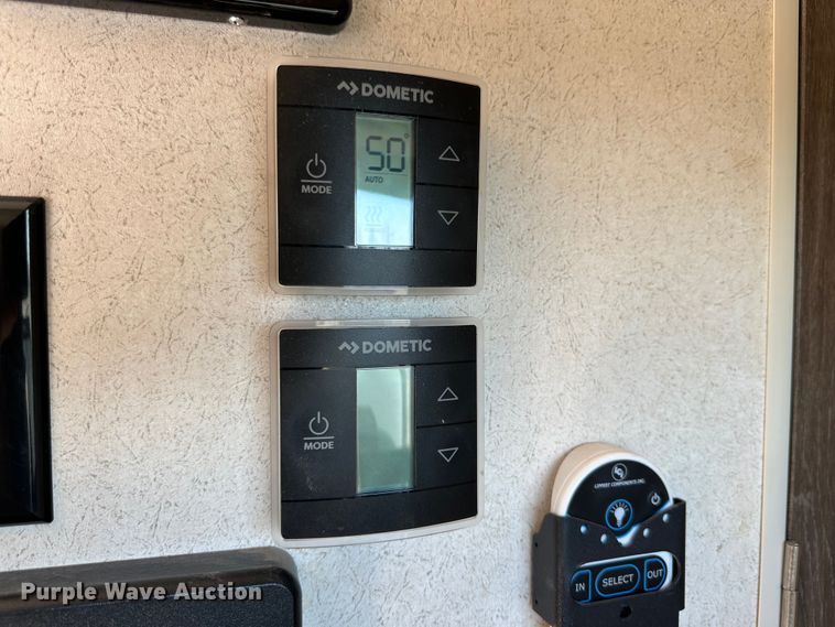 image for item DG4328 2019 Forrest River  Wildwood Heritage Glen LTZ camper