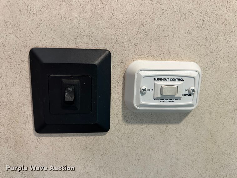 image for item DG4328 2019 Forrest River  Wildwood Heritage Glen LTZ camper