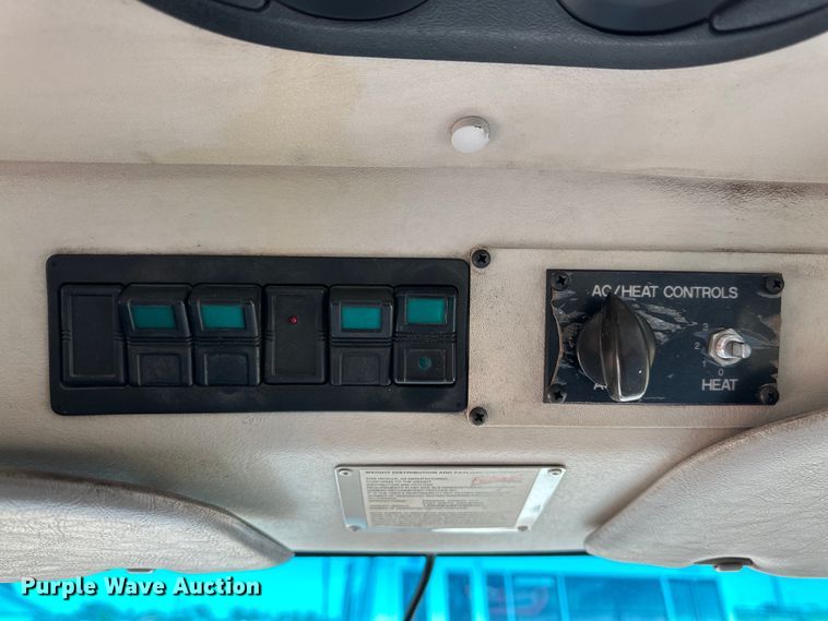 image for item DG4345 2009 Ford  E450 shuttle bus