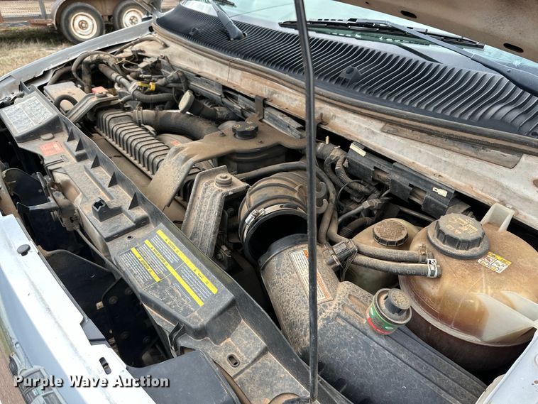 image for item DG4345 2009 Ford  E450 shuttle bus