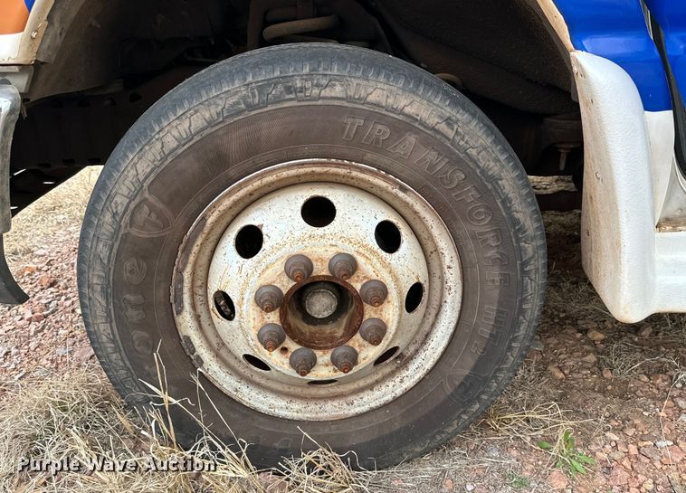 image for item DG4345 2009 Ford  E450 shuttle bus