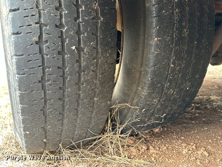 image for item DG4345 2009 Ford  E450 shuttle bus