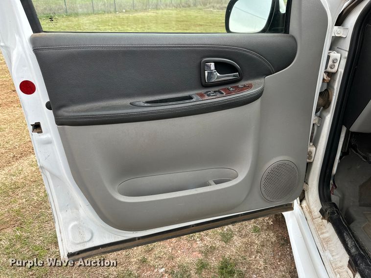 image for item DG4346 2008 Chevrolet Uplander handicap accessible van