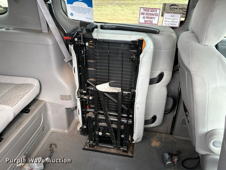 image for item DG4346 2008 Chevrolet Uplander handicap accessible van