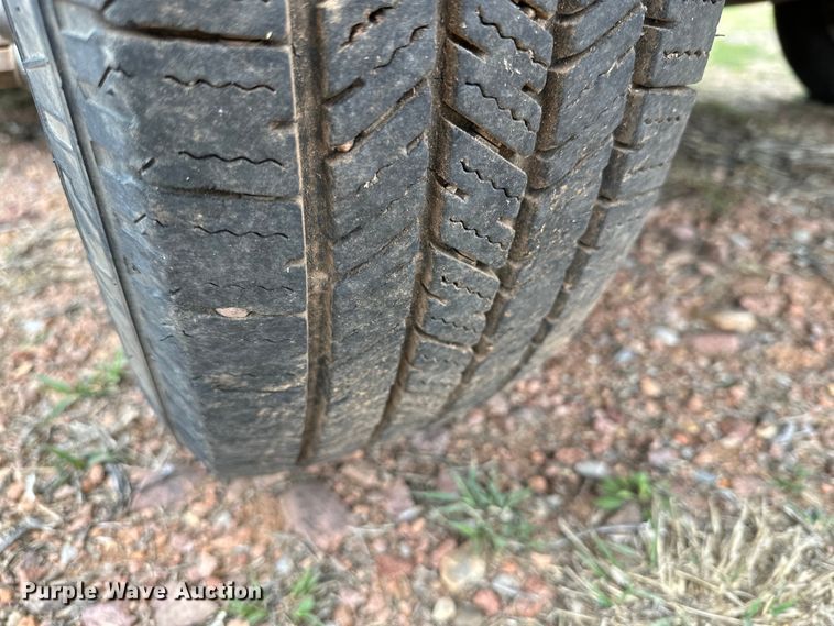 image for item DG4347 2007 Ford E450 shuttle bus