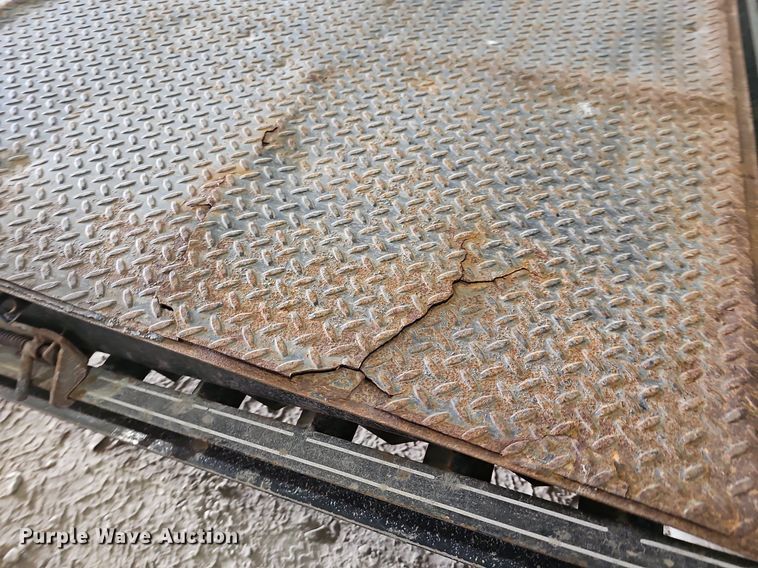 image for item DM1575 2013 Titan DF6332 equipment trailer