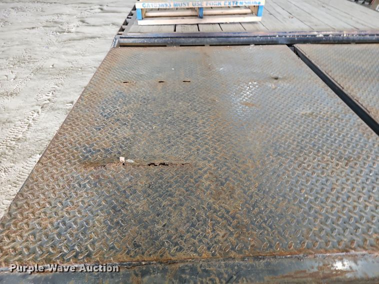 image for item DM1575 2013 Titan DF6332 equipment trailer