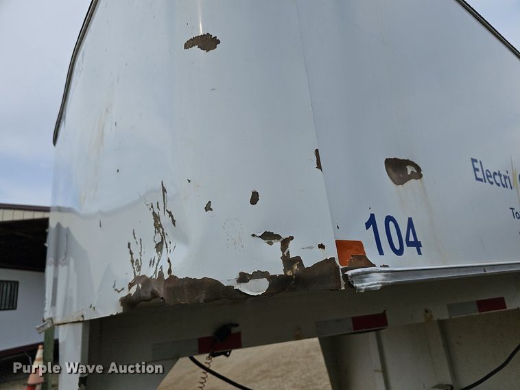 image for item DM1578 2008 Titan enclosed cargo trailer