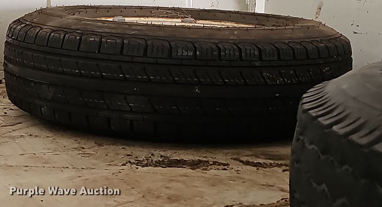 image for item DM1578 2008 Titan enclosed cargo trailer