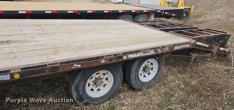 image for item DM1579 2007 Starlite 8625D0VETAGN equipment trailer