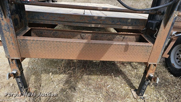 image for item DM1579 2007 Starlite 8625D0VETAGN equipment trailer