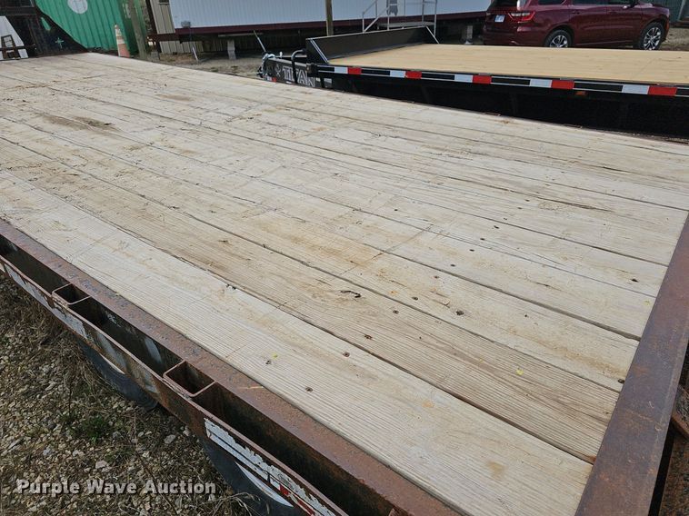 image for item DM1579 2007 Starlite 8625D0VETAGN equipment trailer