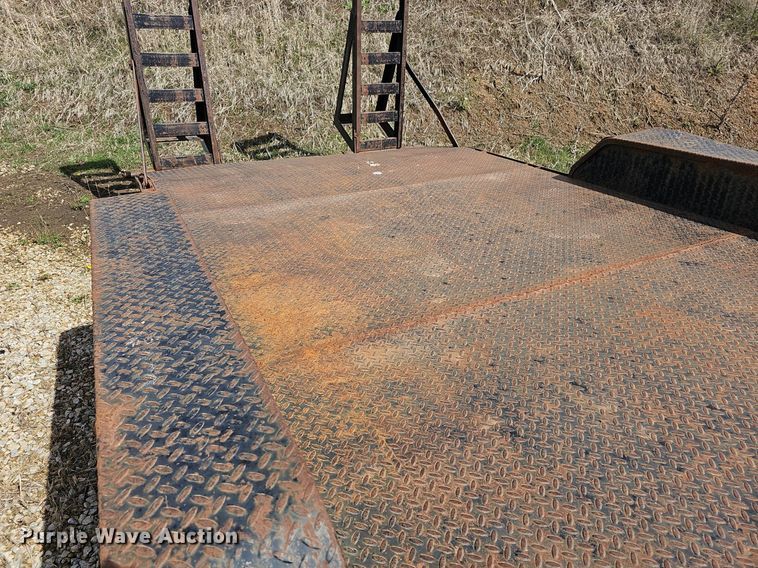 image for item DM1600 2003 Target equipment trailer