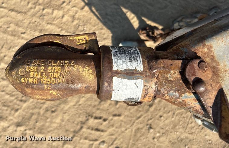 image for item DO1033 2002 W-W Trailers enclosed cargo trailer