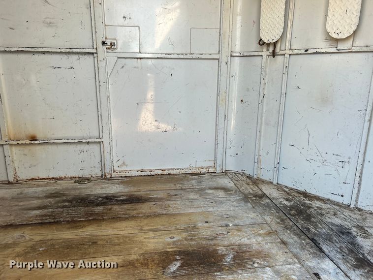 image for item DO1033 2002 W-W Trailers enclosed cargo trailer