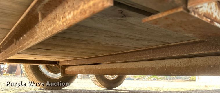 image for item DO1033 2002 W-W Trailers enclosed cargo trailer