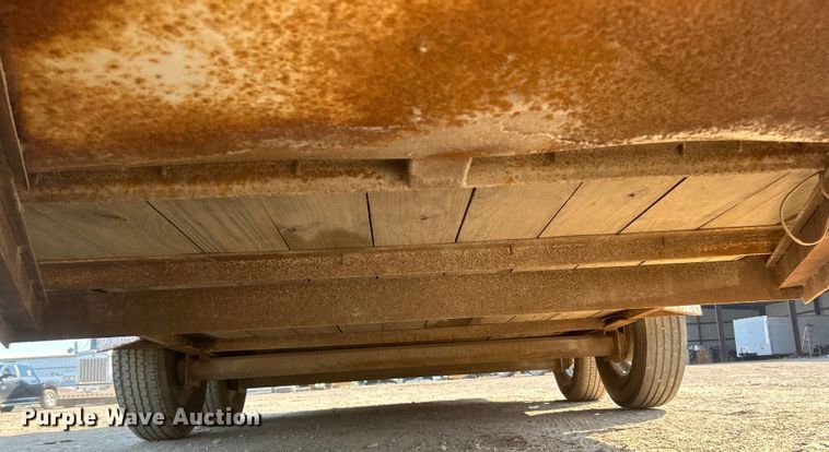 image for item DO1033 2002 W-W Trailers enclosed cargo trailer