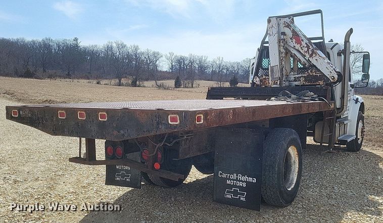 image for item DO4833 2003 Freightliner Business Class M2 flatbed truck