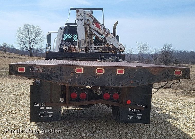 image for item DO4833 2003 Freightliner Business Class M2 flatbed truck