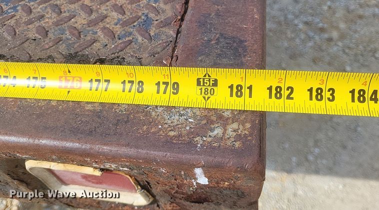 image for item DO4833 2003 Freightliner Business Class M2 flatbed truck