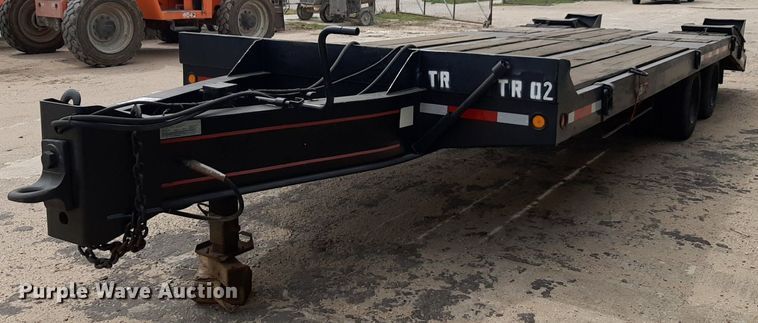 image for item DP2755 2005 Interstate 40DLA equipment trailer