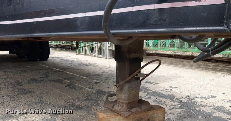 image for item DP2755 2005 Interstate 40DLA equipment trailer