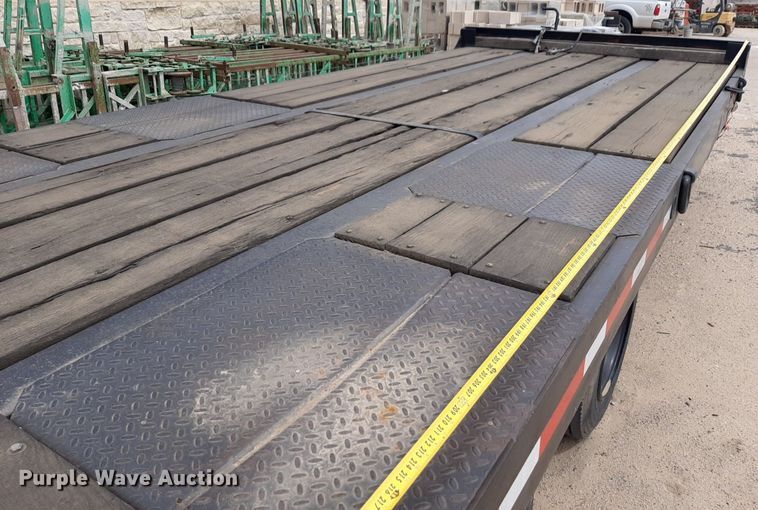 image for item DP2755 2005 Interstate 40DLA equipment trailer