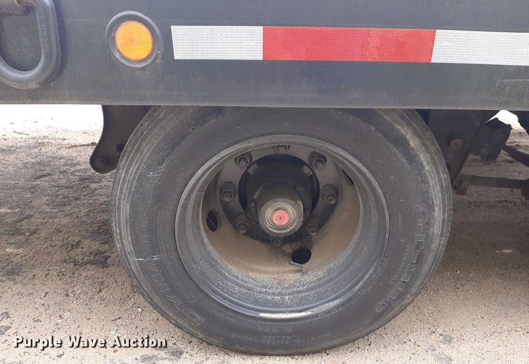 image for item DP2755 2005 Interstate 40DLA equipment trailer