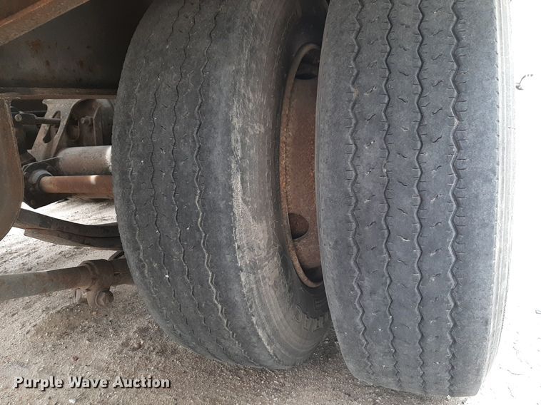 image for item DP2755 2005 Interstate 40DLA equipment trailer