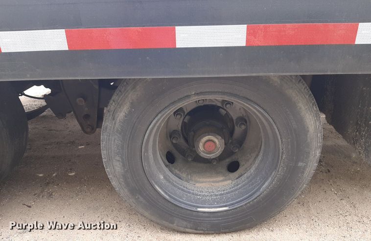 image for item DP2755 2005 Interstate 40DLA equipment trailer