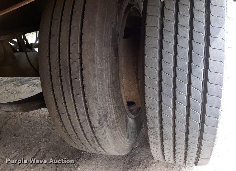 image for item DP2755 2005 Interstate 40DLA equipment trailer