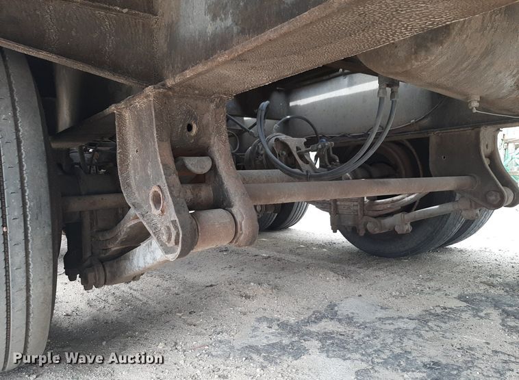 image for item DP2755 2005 Interstate 40DLA equipment trailer