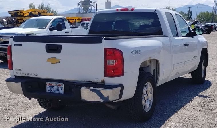 image for item DP3334 2012 Chevrolet Silverado 1500 Ext. Cab pickup truck