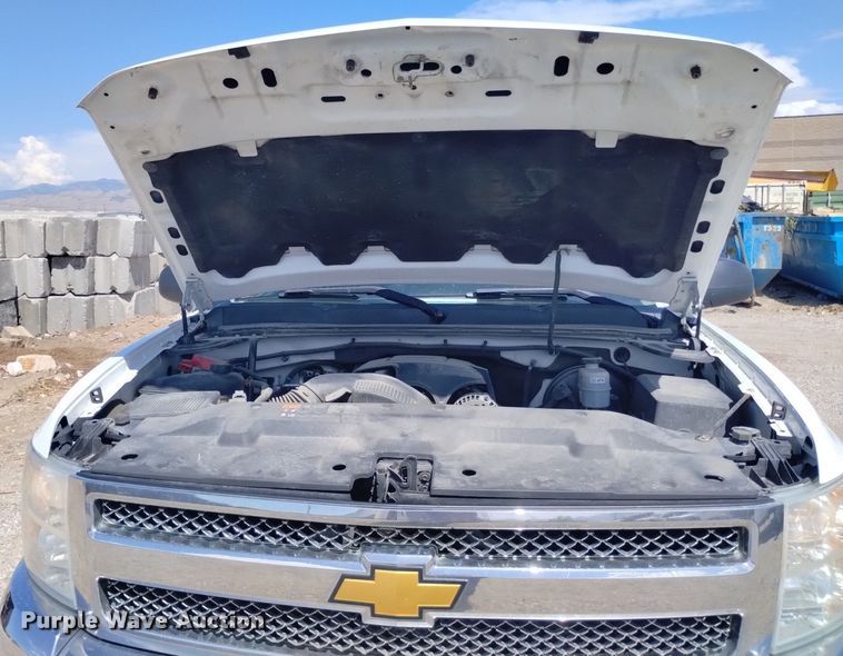 image for item DP3334 2012 Chevrolet Silverado 1500 Ext. Cab pickup truck