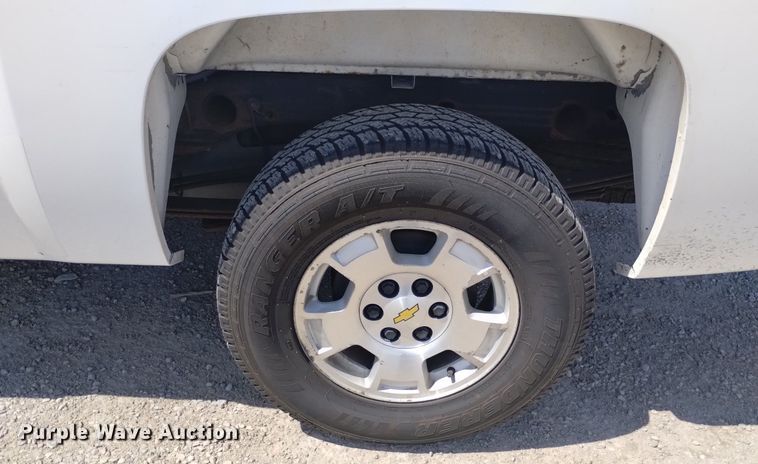 image for item DP3334 2012 Chevrolet Silverado 1500 Ext. Cab pickup truck