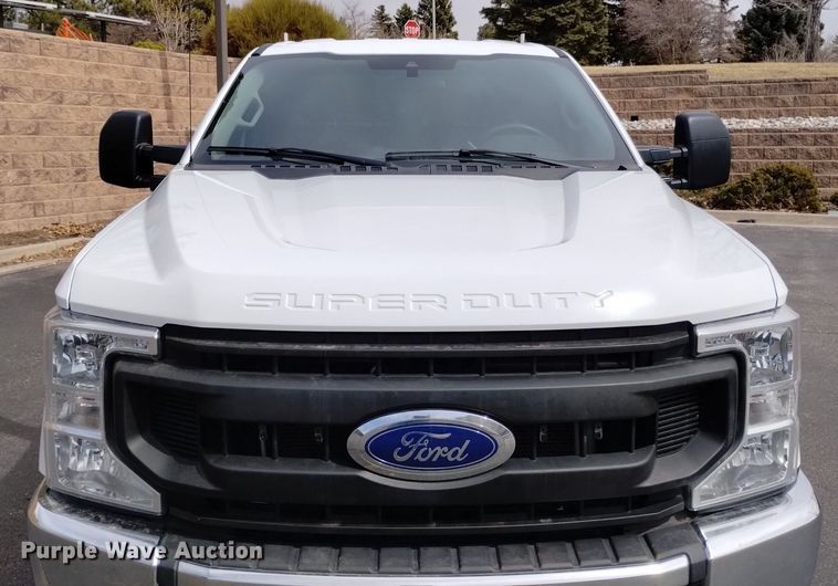 image for item DQ6012 2021 Ford F250 Super Duty SuperCab pickup truck