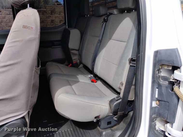 image for item DQ6012 2021 Ford F250 Super Duty SuperCab pickup truck