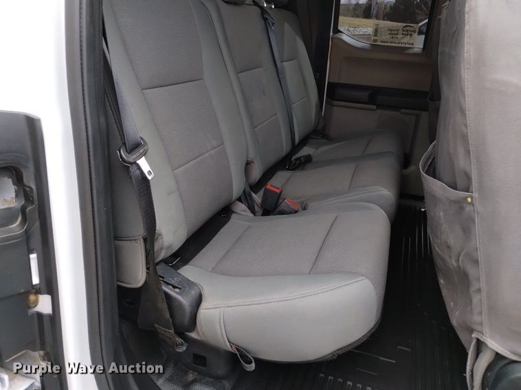 image for item DQ6012 2021 Ford F250 Super Duty SuperCab pickup truck