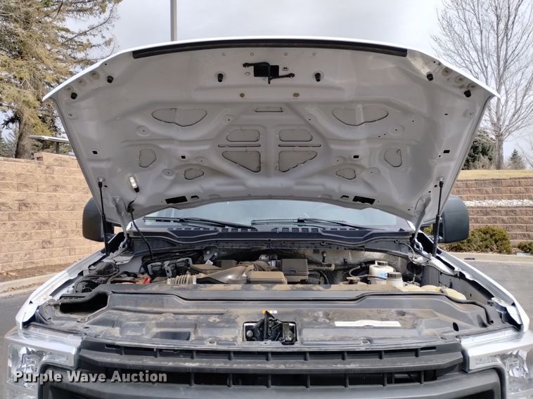 image for item DQ6012 2021 Ford F250 Super Duty SuperCab pickup truck