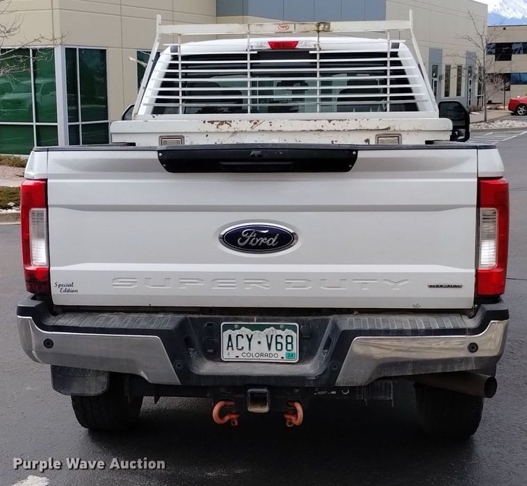 image for item DQ6013 2019 Ford F250 Super Duty SuperCab pickup truck