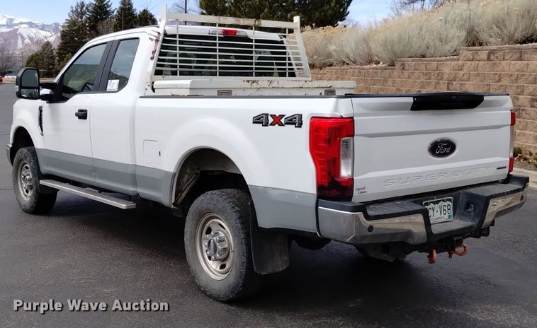 image for item DQ6013 2019 Ford F250 Super Duty SuperCab pickup truck