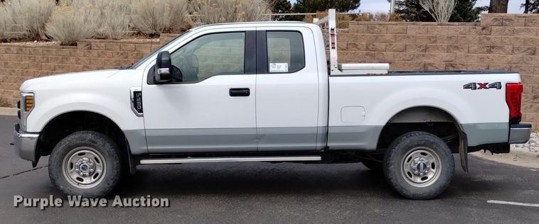 image for item DQ6013 2019 Ford F250 Super Duty SuperCab pickup truck