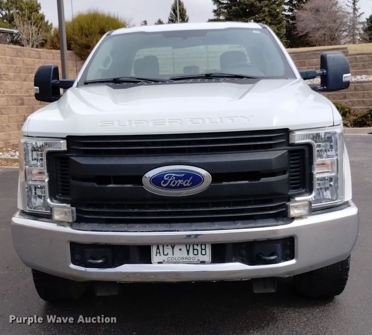 image for item DQ6013 2019 Ford F250 Super Duty SuperCab pickup truck