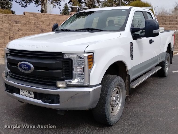 image for item DQ6013 2019 Ford F250 Super Duty SuperCab pickup truck