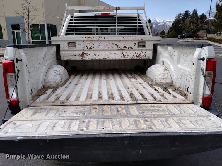 image for item DQ6013 2019 Ford F250 Super Duty SuperCab pickup truck